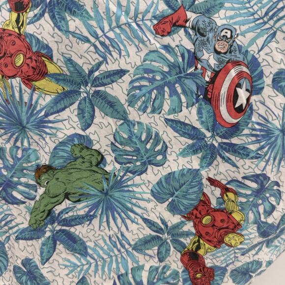 Marvel Shirt Mens XL Floral Hawaiian Avengers Button Up Short Sleeve Camp Collar - Picture 6 of 10